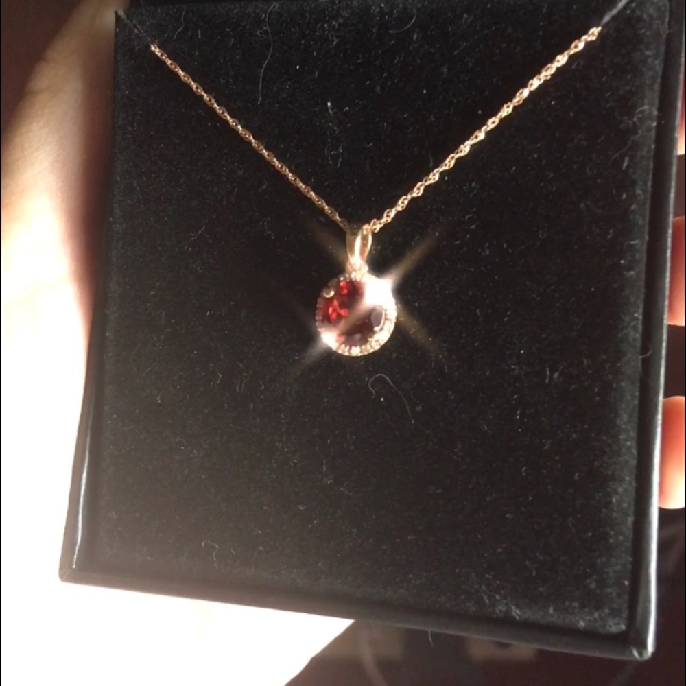 garnet and diamonds rose gold necklace